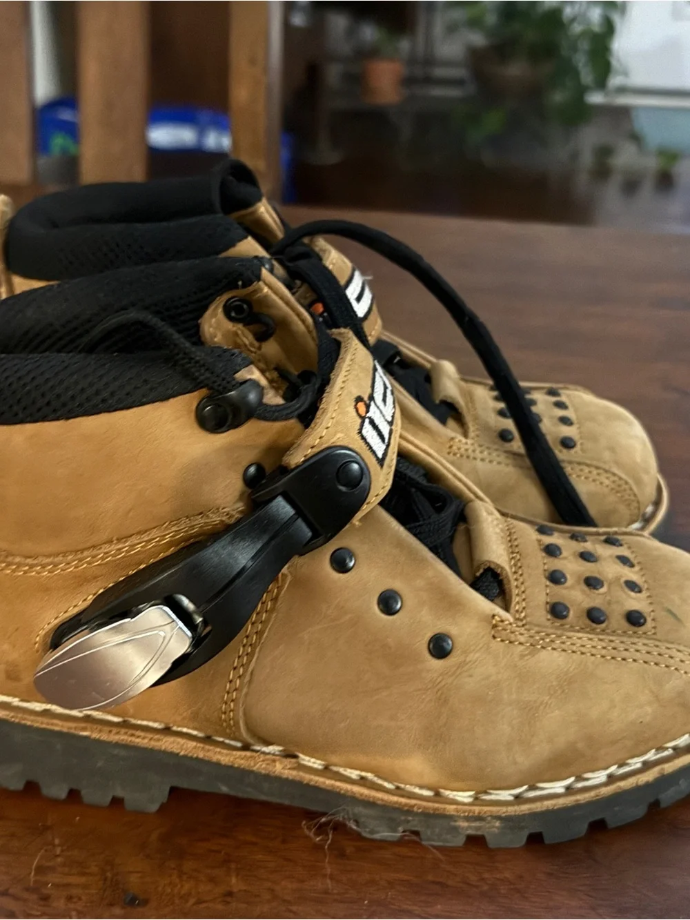 Icon Super Duty Ladies Tan Lace-Up MX ATV Motorcycle Boots - Picture 2 of 3
